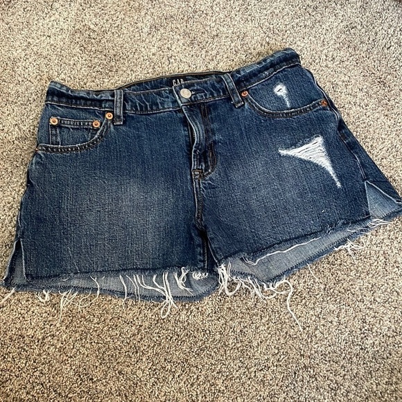 ⭐️ 3 for 20! Gap Jean shorts 26 - Picture 1 of 5